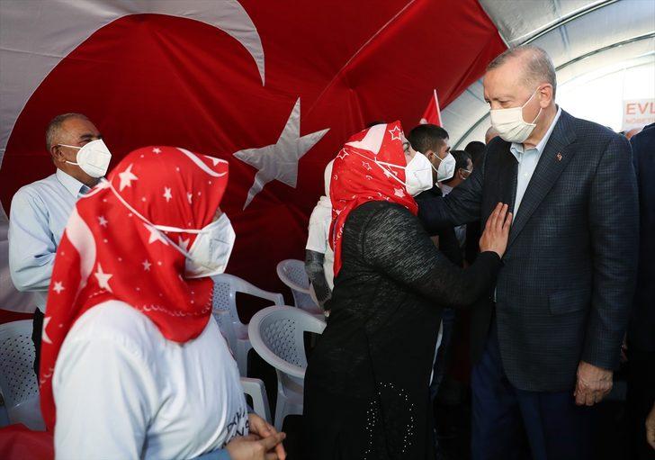 Son Dakika: Cumhurbaşkanı Erdoğan Diyarbakır Anneleri'ni ziyaret etti G2