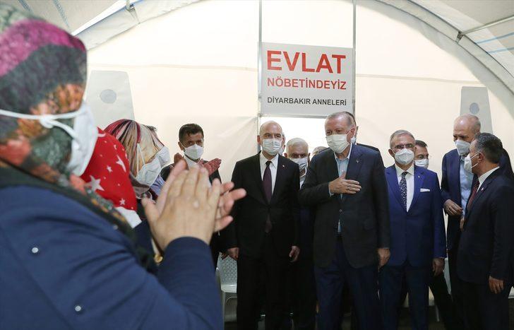 Son Dakika: Cumhurbaşkanı Erdoğan Diyarbakır Anneleri'ni ziyaret etti G5