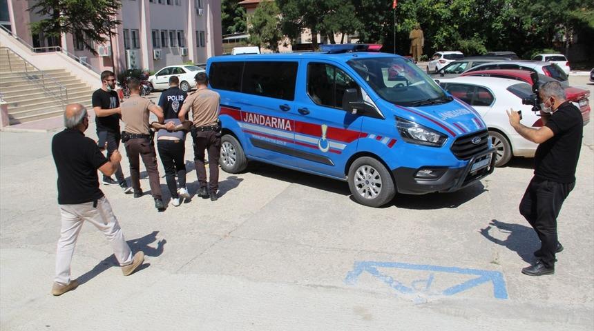 Afyonkarahisar'da gözaltına alınan telefonda dolandırıcılık zanlısı tutuklandı