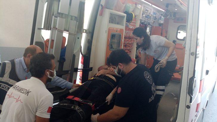 Adana'da kavgaya müdahale eden polis, kamyonetin çarpmasıyla yaralandı G1