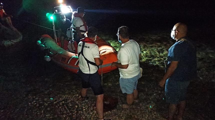 Muğla'da mahsur kalan 16 düzensiz göçmen kurtarıldı