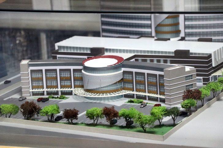 AB Türkiye Delegasyonu Başkanı Meyer-Landrut, yeni Dörtyol Devlet Hastanesi inşaatında incelemelerde bulundu: G3