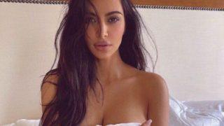 İtalya turunu bitiren Kim Kardashian minik bikinisiyle vücudunu sergiledi