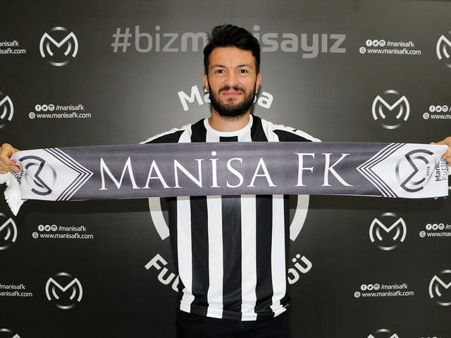 Manisa, sol bek Özgür Çek'i kadrosuna kattı