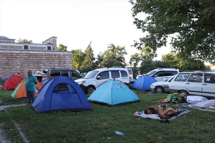Edirne'de "Bedava Palas"ta yoğunluk arttı! Her gün onlarca kişi orada yatıyor G4