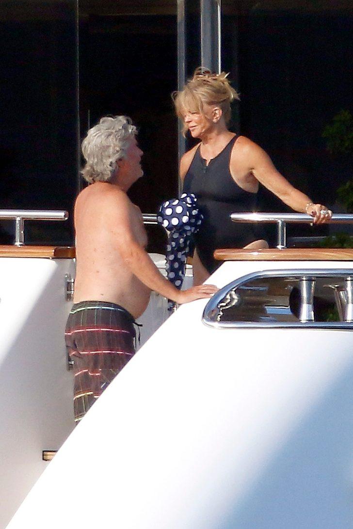 Kurt Russell ile Goldie Hawn'ın Avrupa seyahati  G4