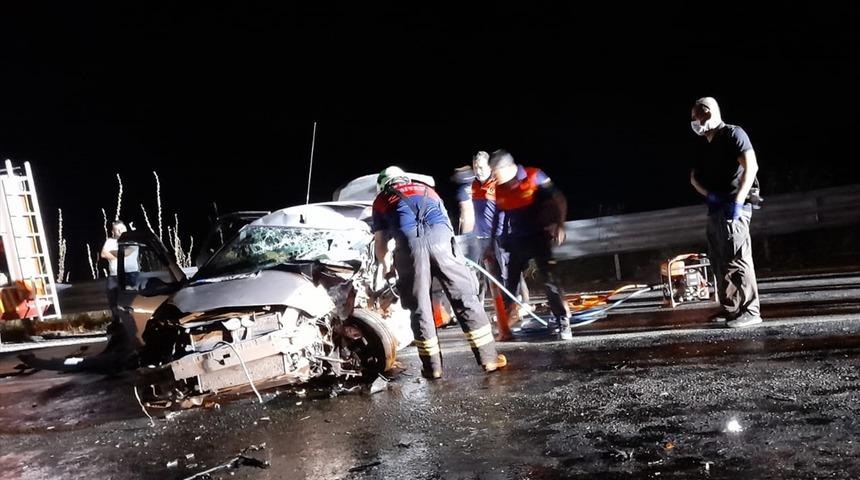 Aydın'da tır ile otomobil çarpıştı: 1 ölü, 1 yaralı