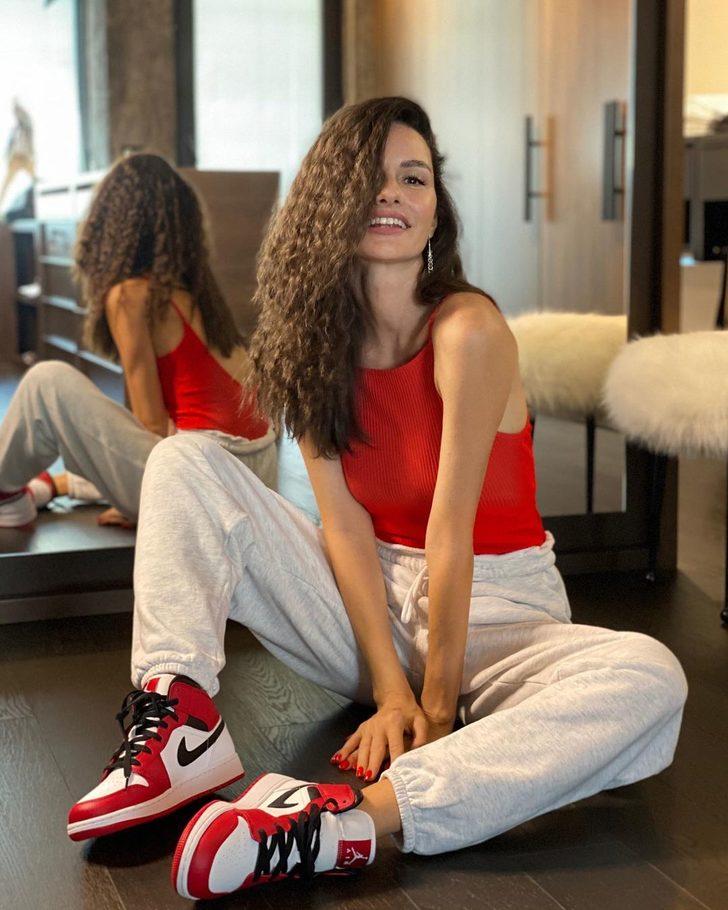 Yasemin Özilhan'dan şaşırtan itiraf! Aldığım çantanın fiyatını kasada öğrendim, utandım G3