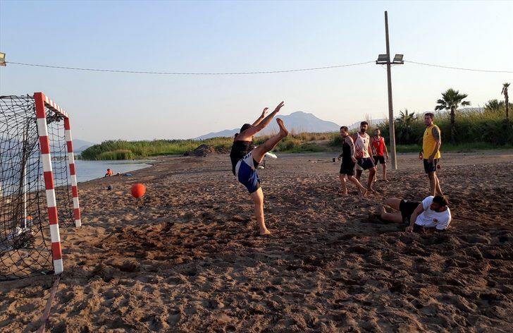 Plaj Hentbolu Kadın ve Erkek Milli Takımları'nın Köyceğiz kampı sona erdi G2