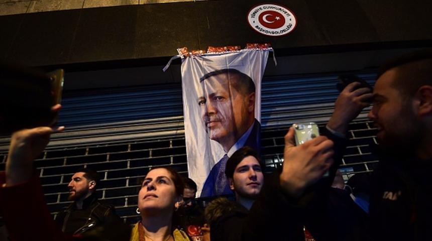 Hollanda Ulusal G&uuml;venlik ve Ter&ouml;rle M&uuml;cadele Koordinat&ouml;rl&uuml;ğ&uuml; 'Erdoğan raporunu' yumuşattı
