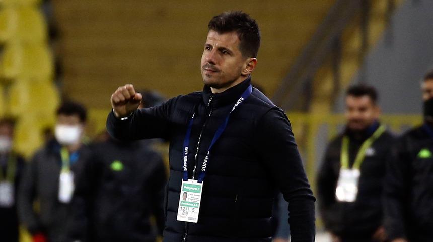  Şenol Güneş'in yeni yardımcısı Emre Belözoğlu