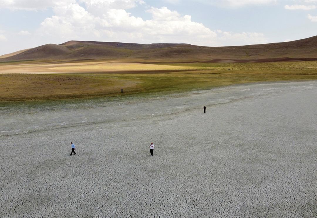 Van'da Akg&ouml;l'den sonra Saray Tuz G&ouml;l&uuml; de kurudu