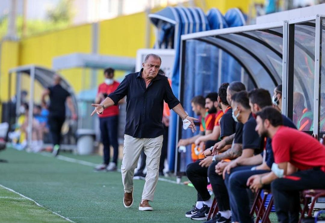 Fatih Terim: Transferin gecikmediği yıl var mı?