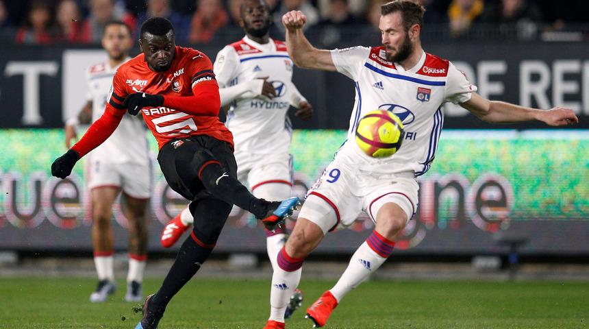 Fenerbahçe M'Baye Niang için Rennes ile anlaştı