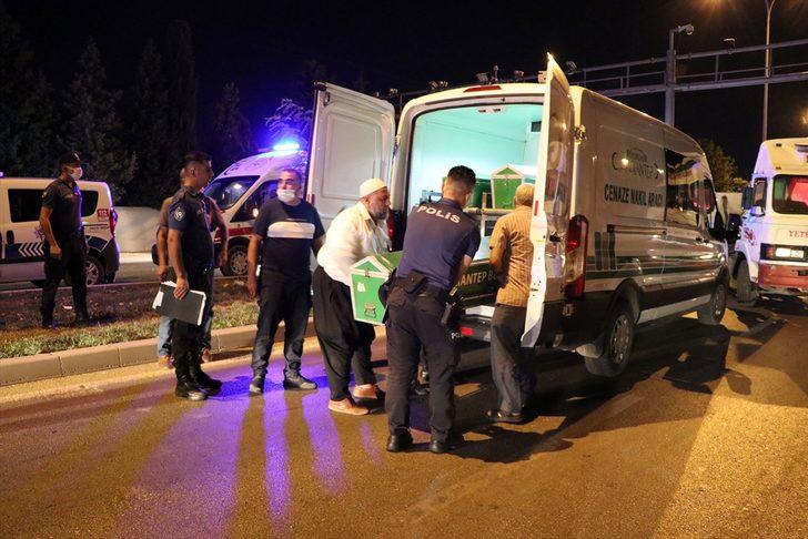 Gaziantep'te direğe çarpan otomobil sürücüsü hayatını kaybetti G2