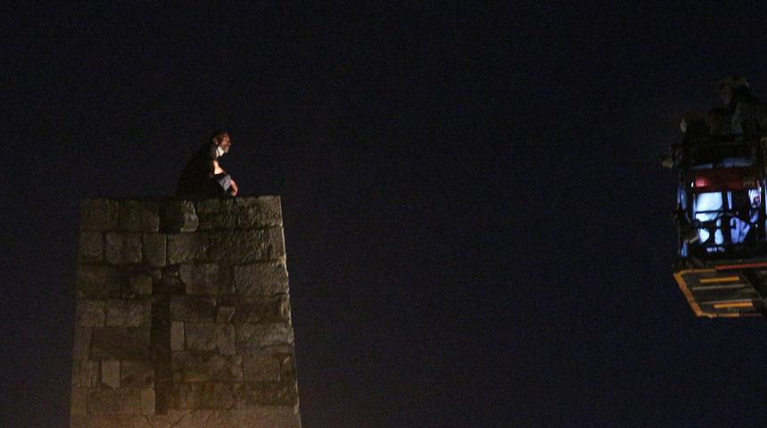 İstanbul'da tarihi sarnıçta intihar girişimi! Güçlükle ikna edildi