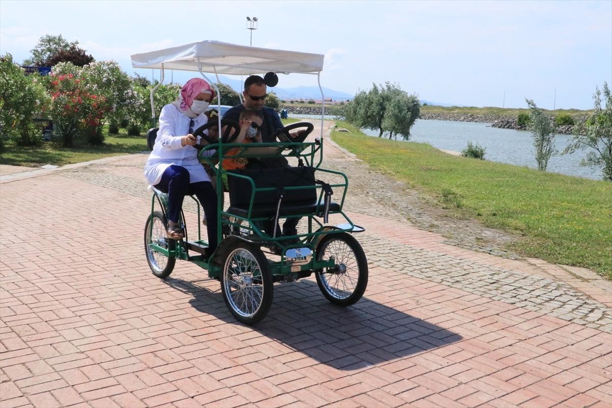 Samsun'da, ekonomik ve &ccedil;evre dostu elektrikli scooter ile bisiklet kullanımı yaygınlaştırılıyor