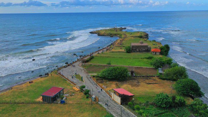 'Altın post' efsanesiyle ünlenen Yason Burnu turistlerin ilgi odağı oldu G2