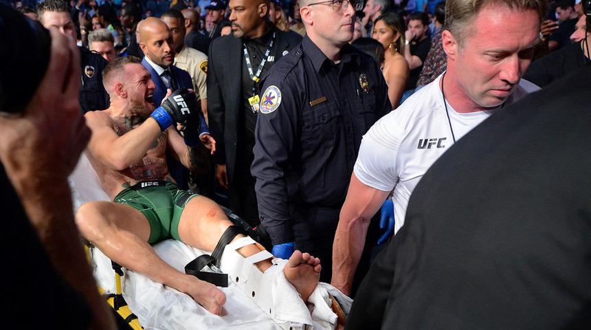 Dev maçta şok! Conor McGregor'un ayağı kırıldı