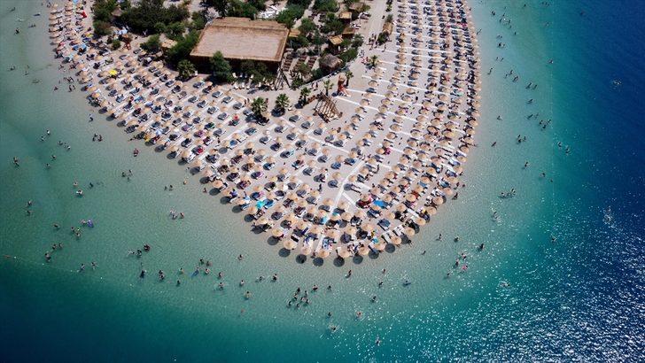 Muğla'ya insan akını! Adım atacak yer kalmadı G1