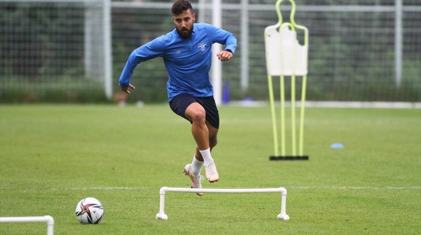 Adana Demirsporlu defans oyuncusu Tarık Çamdal: "Çok iyi bir sezon geçireceğime inanıyorum"