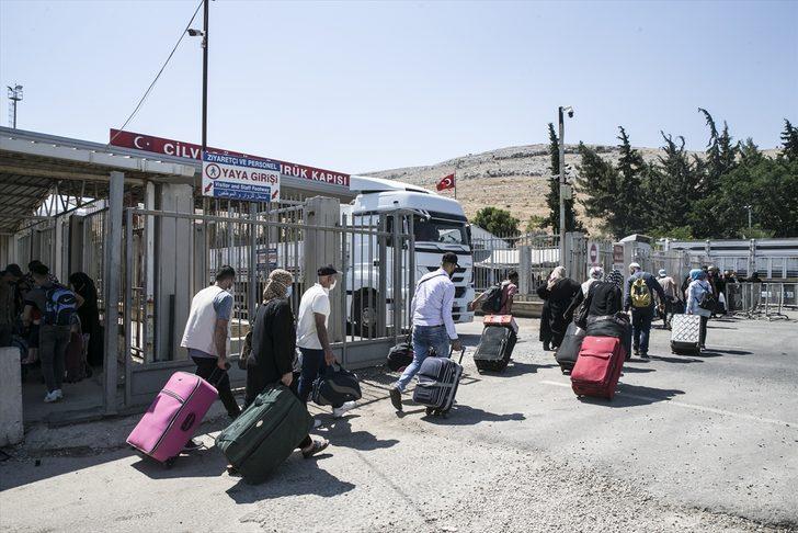 Suriyelilerin Kurban Bayramı öncesi Cilvegözü Sınır Kapısı'ndan ülkelerine geçişleri sürüyor G4