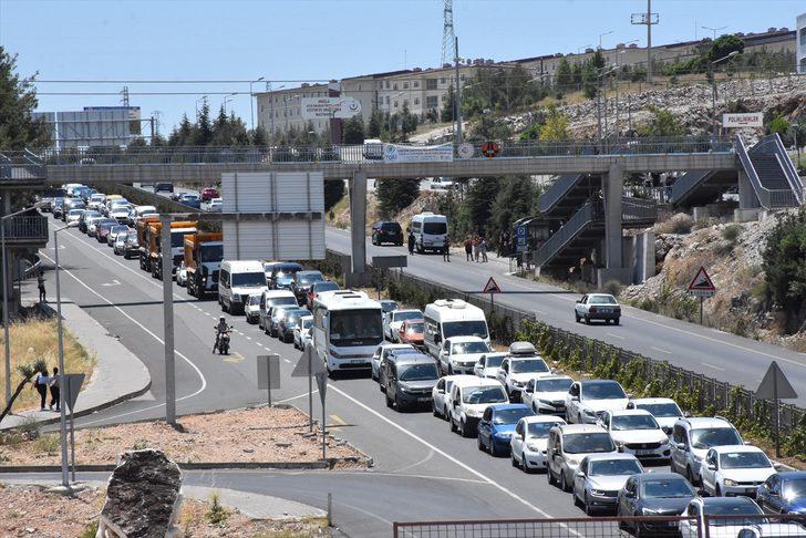 Muğla'ya insan akını! Adım atacak yer kalmadı G5