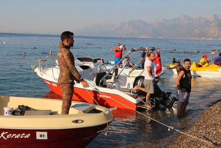 Antalya'da zıpkınla aslan balığı avlama yarışması düzenlendi G1