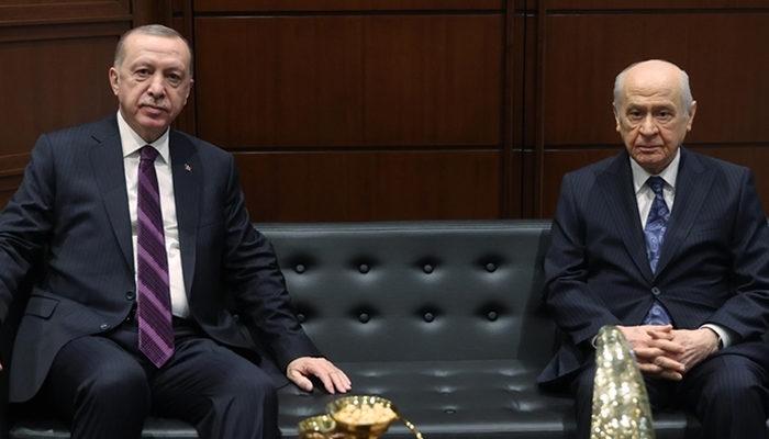 Bahçeli'den Cumhurbaşkanı Erdoğan'a anlamlı hediye