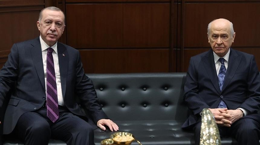 Bahçeli'den Cumhurbaşkanı Erdoğan'a anlamlı hediye