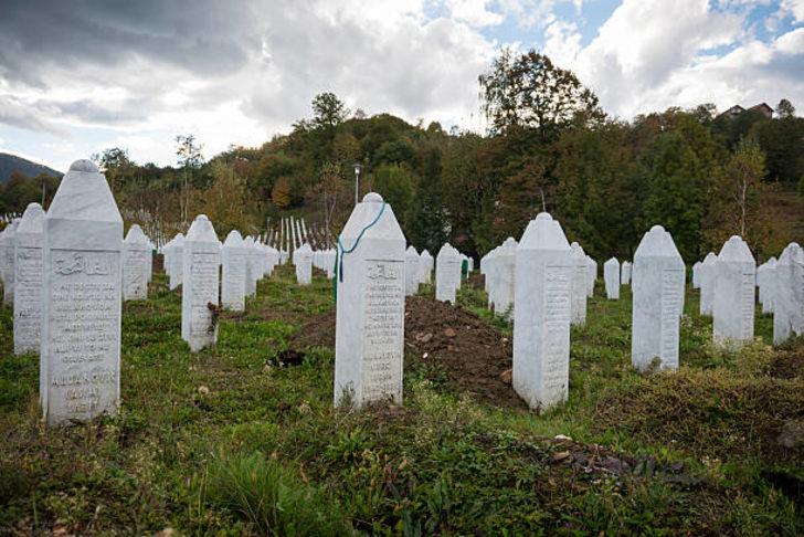 Srebrenitsa katliamı nedir? Srebrenitsa soykırımı ile ilgili mesajlar ve sözler! G5