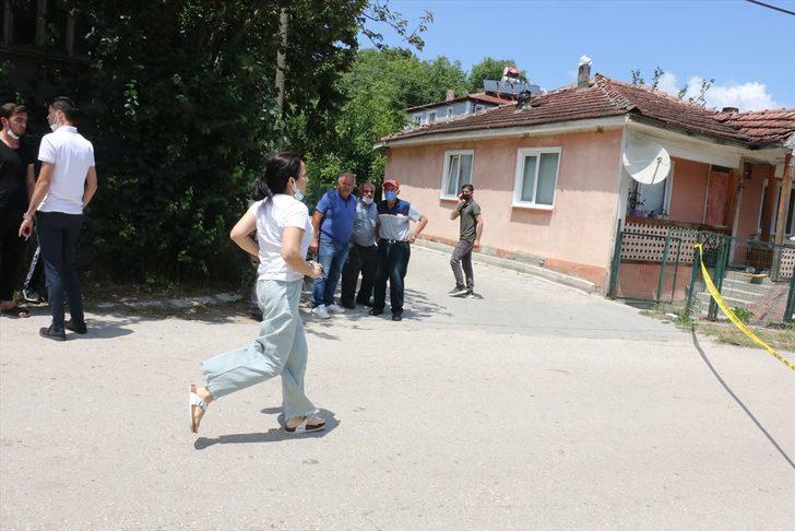 Bolu'da komşusunu öldüren, eşini yaralayan zanlı tutuklandı G1