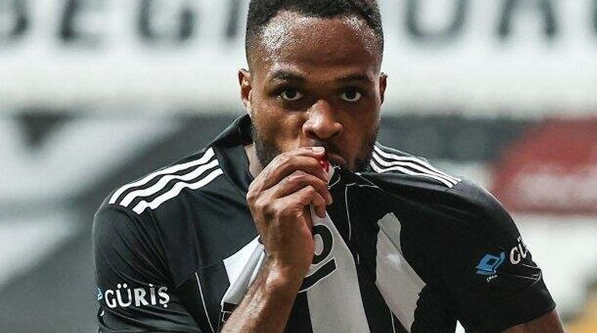 Larin'in menajeri açıkladı: Beşiktaş oyuncumu satmak istiyor