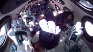 Virgin Galactic’in sahibi Richard Branson uzaya giden ilk milyarder oldu