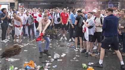 İtalya-İngiltere maçı öncesi Londra karıştı!