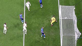 Luke Shaw'dan tarihe geçen gol