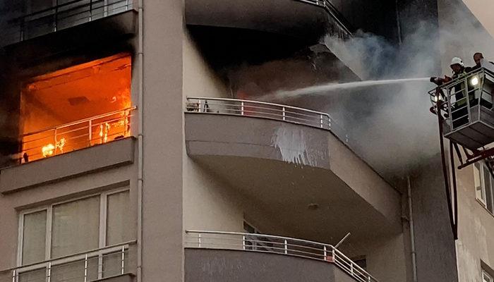 Niğde'deki apartman yangınında dumandan etkilenen 10 kişi hastaneye kaldırıldı