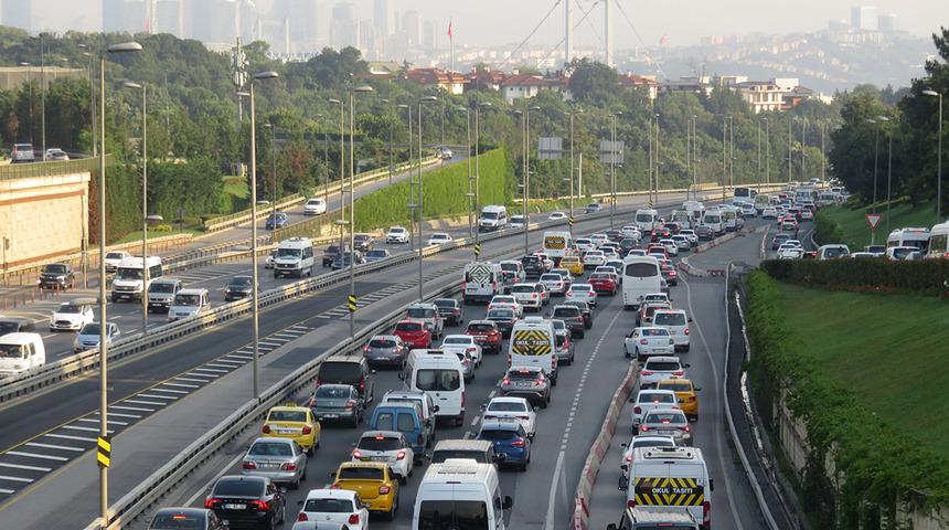 İstanbul'da bu sabah! Trafik durma noktasına geldi