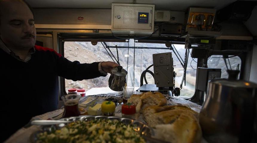 Doğu Ekspresi de dahil 12 ana hat tren seferleri bugün yeniden başlıyor!
