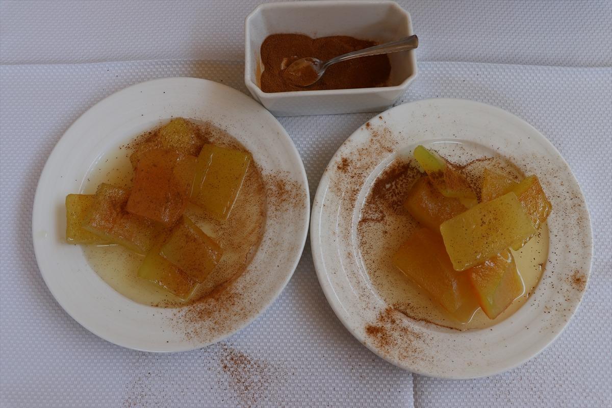 Yazın serinleten meyvesi karpuz, kabuğuyla da ağızları tatlandırıyor