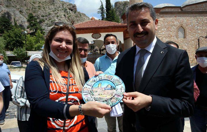 Tokat'ta "900 adımda 900 yıllık tarihi" barındıran Sulusokak turistlerin gözde mekanı oldu G1