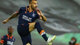 Beşiktaş'a transfer olan Mehmet Topal formayı giydi