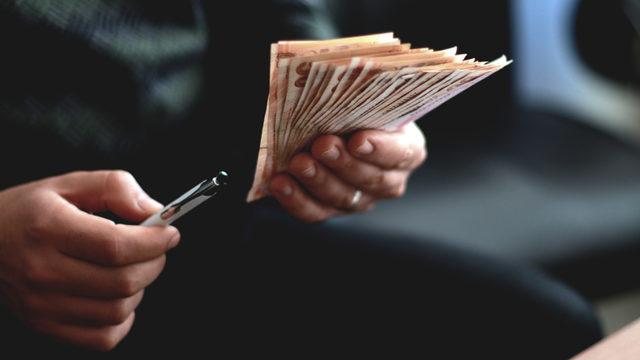 Şeref aylığı ne kadar? Şeref aylığına nasıl başvuru yapılır? Kimlere verilir?