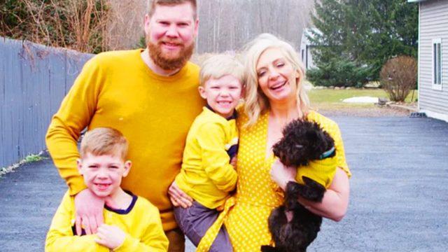 Böyle tasarruf görülmedi! Kar suyuyla yıkanıyor ve eşinden yemek parası alıyor