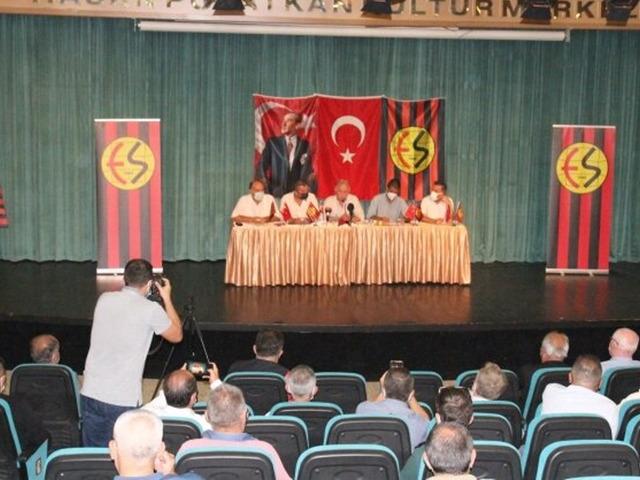 Eskişehirspor'da bir kez daha başkan adayı çıkmadı