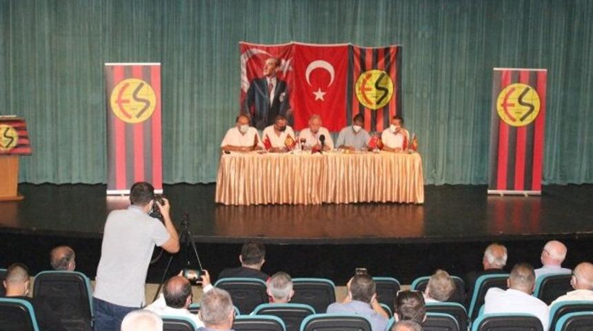Eskişehirspor'da bir kez daha başkan adayı çıkmadı