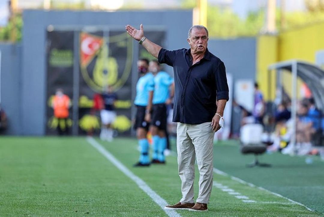  Galatasaray Olympiakos ma&ccedil;ı neden iptal edildi? Aslan&rsquo;a Yunanistan&rsquo;da skandal uygulama!