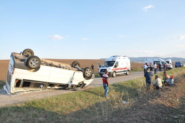Yozgat’ta tarım işçilerini taşıyan minibüs devrildi: 11 yaralı G1