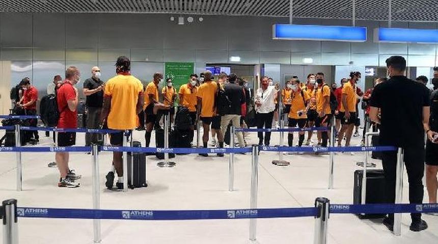 Galatasaray kafilesi, Covid testlerinin kabul edilmemesi &uuml;zerine Atina'dan d&ouml;nme kararı aldı