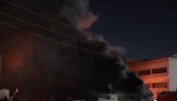 Son Dakika! Irak'ta korona hastalarının olduğu hastanede yangın: 41 ölü